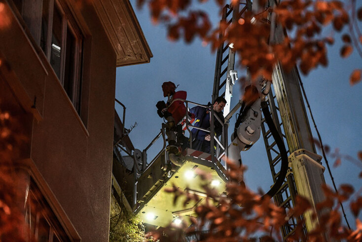 Στην οδό Λυκαβηττού στο Κολωνάκι το διαμέρισμα όπου εκδηλώθηκε η πυρκαγιά