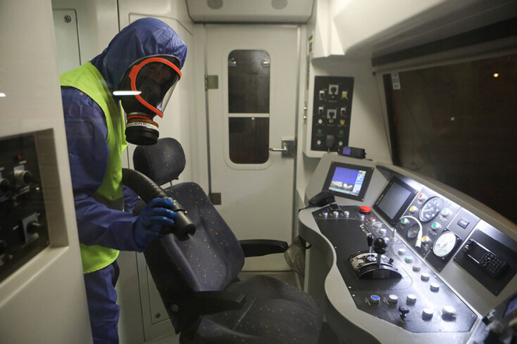 Κορωνοϊός στο Μετρό: Ειδικό συνεργείο απολυμαίνει τους συρμούς