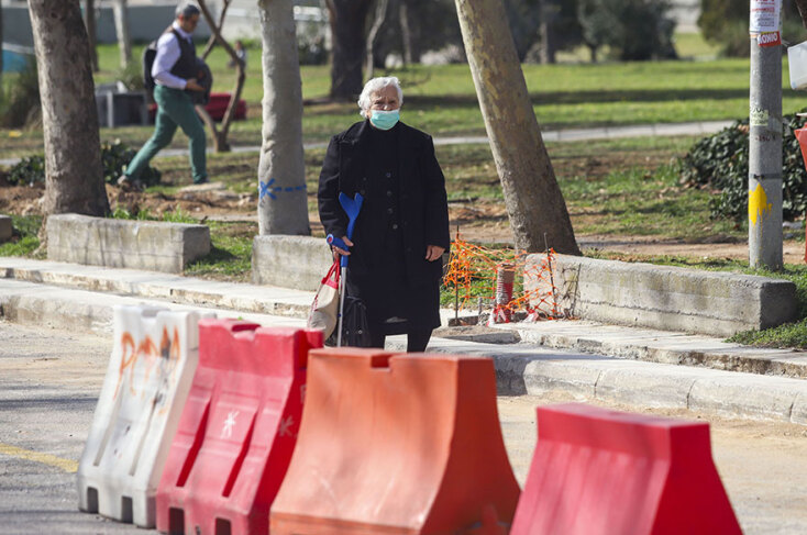 Αυξάνονται τα κρούσματα κορωνοϊού στην Ελλάδα - Έκκληση στους πολίτες να προστατευτούν οι «ευπαθείς ομάδες»