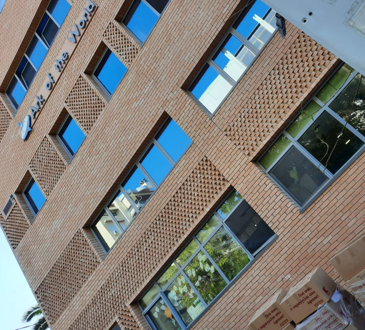 Για 8η συνεχόμενη χρονιά, οι εθελοντές της Κωτσόβολος συγκέντρωσαν πάνω από μισό τόνο πράγματα και τα παρέδωσαν στην «Κιβωτού του Κόσμου».