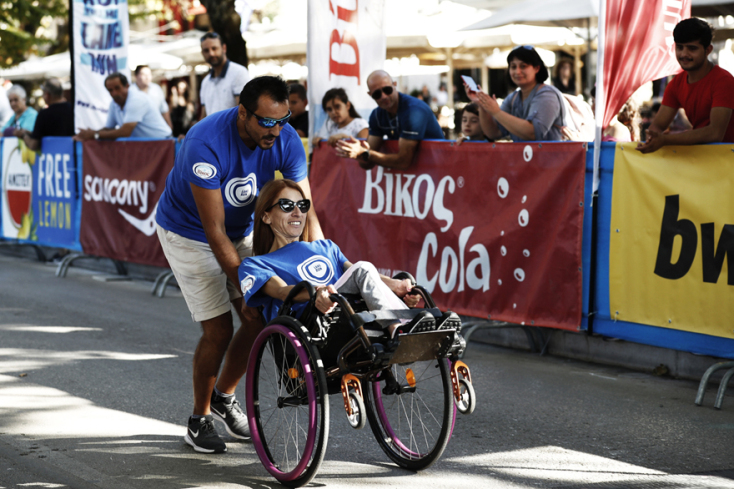 Το Ioannina Lake Run κάθε χρόνο ανεβάζει τον πήχη ψηλότερα. Το Φυσικό Μεταλλικό Νερό Βίκος είναι δίπλα του, ως μεγάλος χορηγός.