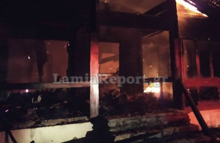 Φθιώτιδα: Πυρκαγιά κατέστρεψε εστιατόριο σε σαλέ