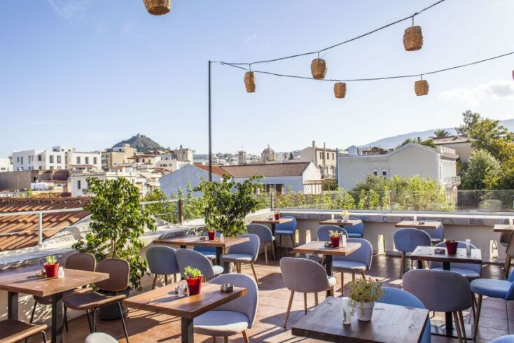 Η συγκλονιστική ταράτσα του L' Amiral στην Πλάκα