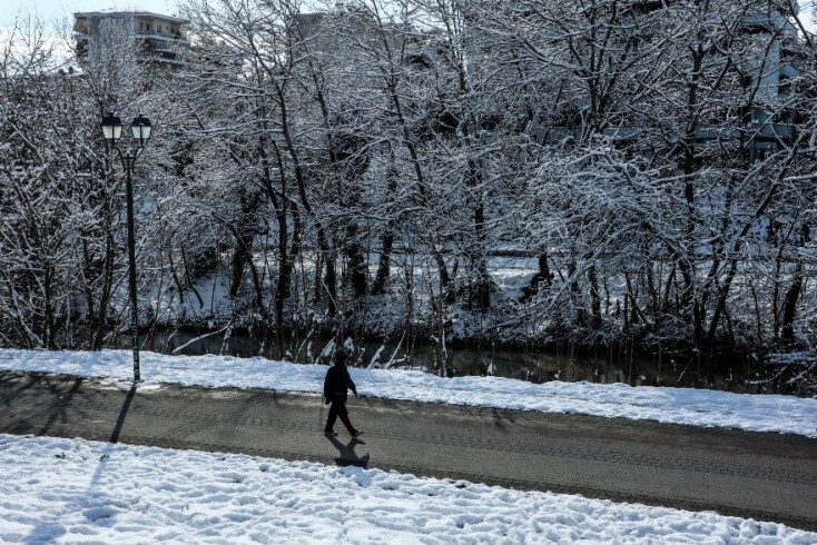 Έντονη χιονόπτωση στη Λάρισα κατά την κακοκαιρία «Μήδεια»