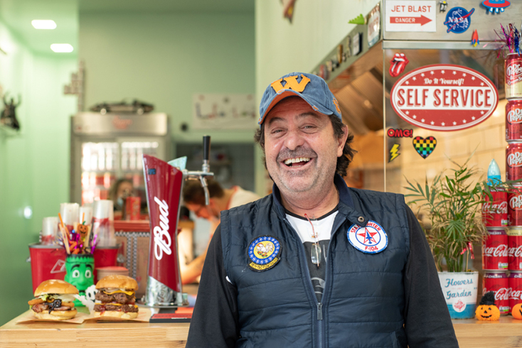 Sam Burgers στο Κουκάκι