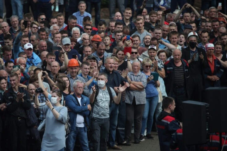 Λευκορωσία: Χιλιάδες στη διαδήλωση υπέρ του προέδρου, Λουκασένκο