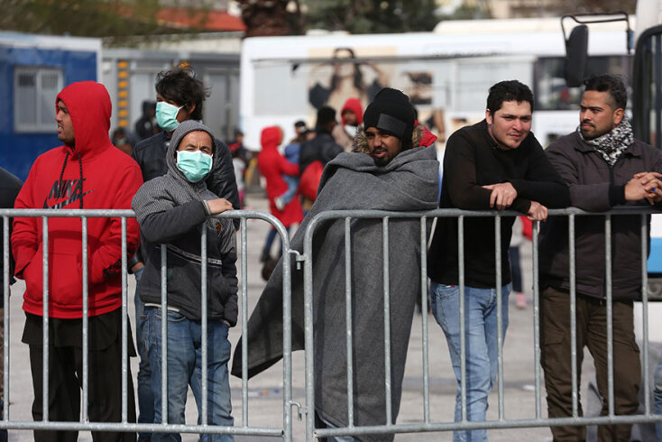 Πρόσφυγες και μετανάστες στο λιμάνι της Λέσβου