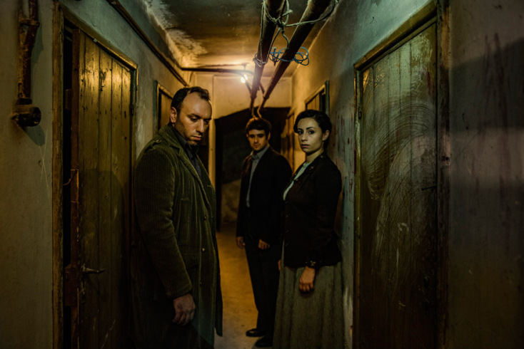 Χ. Κεχρής, Α. Γκρίτσης, Α. Πατουλίδου πρωταγωνιστούν στο «Λευκό ρόδο» της ΕΛΣ σε σκηνοθεσία Θέμελη Γλυνάτση © Α. Σιμόπουλος