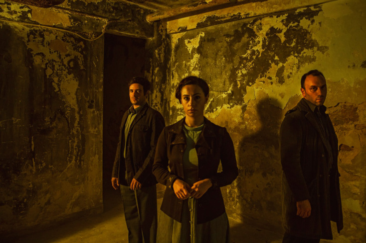 Α. Γκρίτσης, Α. Πατουλίδου, Χ. Κεχρής πρωταγωνιστούν στο «Λευκό ρόδο» της ΕΛΣ σε σκηνοθεσία Θέμελη Γλυνάτση © Α. Σιμόπουλος