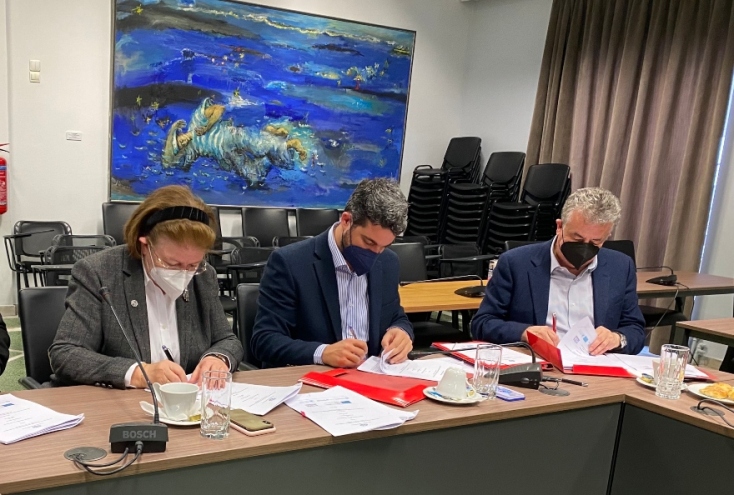 Λίνα Μενδώνη, Παναγιώτης Σημανδηράκης, Σταύρος Αρναουτάκης