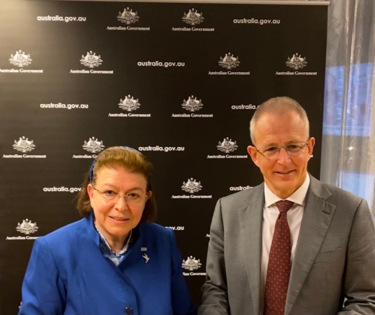 Λίνα Μενδώνη, Paul Fletcher