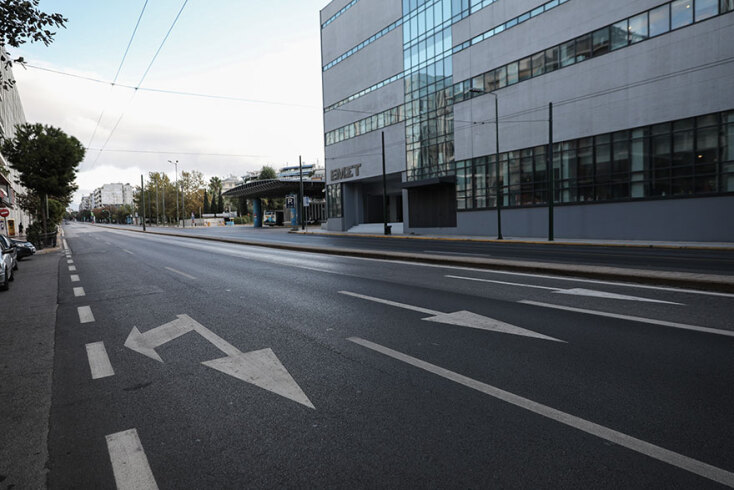 To νέο lockdown για τον κορωνοϊό «άδειασε» τη Λεωφόρο Συγγρού - Εικόνα από το πρωί του Σαββάτου 7 Νοεμβρίου 2020 στο ύψος που βρίσκεται το Εθνικό Μουσείο Σύγχρονης Τέχνης