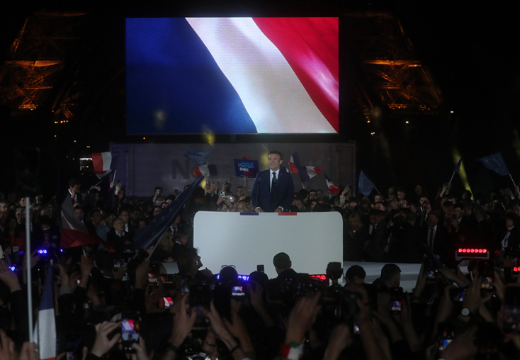 © EPA/CHRISTOPHE PETIT TESSON