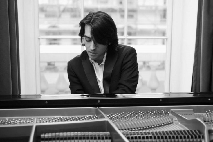 Ο Μάνος Κιτσικόπουλος.