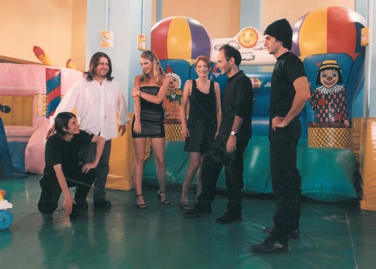 Ο Μάνος Πυροβολάκης και το συγκρότημα Κινούμενα Σχέδια