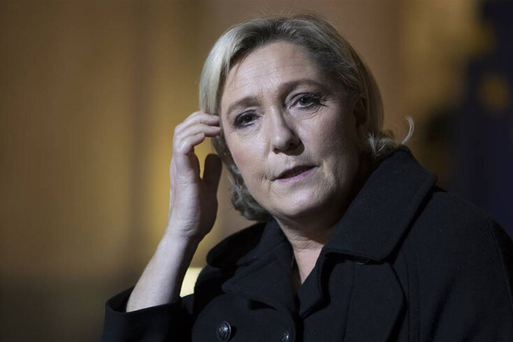 Η Μαρίν Λεπέν καταδίκασε το χαστούκι στον Εμανουέλ Μακρόν