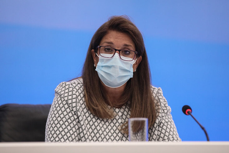 Ανοίγουν τα σχολεία εν μέσω κορωνοϊού - H Βάνα Παπαευαγγέλου, καθηγήτρια Παιδιατρικής Λοιμωξιολογίας του ΕΚΠΑ, ξεκαθάρισε ότι δεν υπάρχει κανένας κίνδυνος για χρήση μάσκας από παιδιά νηπιαγωγείου και δημοτικού