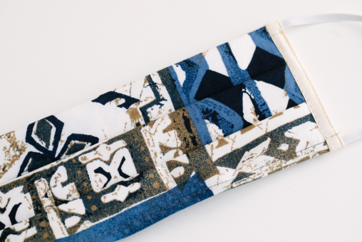 Υφασμάτινες μάσκες από το Εθνικό Θέατρο