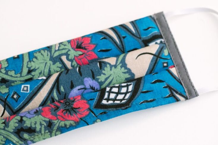 Υφασμάτινες μάσκες από το Εθνικό Θέατρο