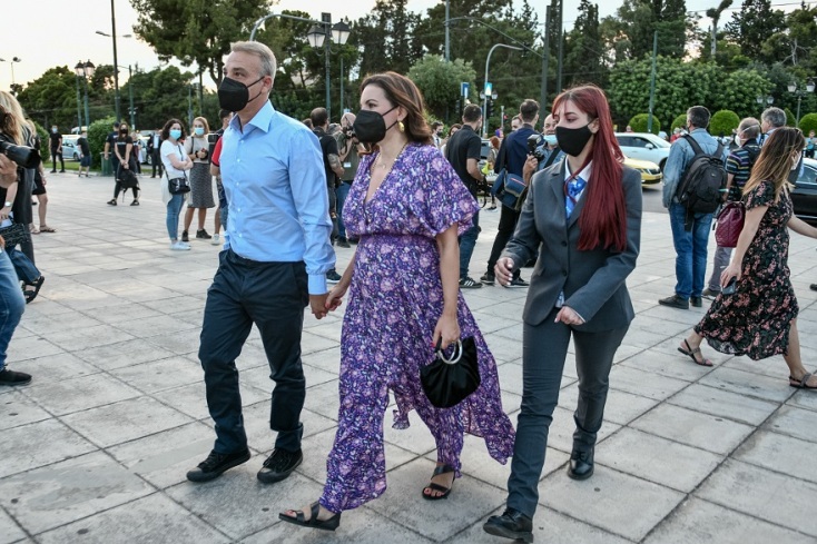 Η βουλευτής της ΝΔ, Όλγα Κεφαλογιάννη, με τον σύζυγό της, Μίνωα Μάτσα