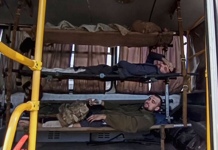 Η παράδοση των μαχητών του Αζοφστάλ