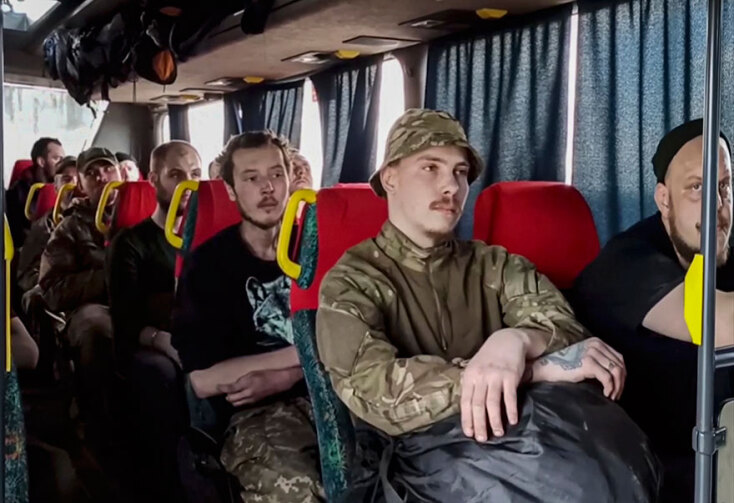 Η παράδοση των μαχητών του Αζοφστάλ