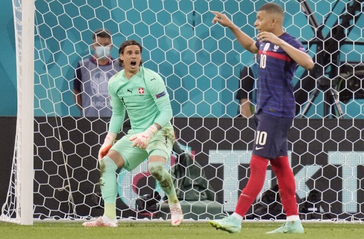 Ο Κιλιάν Εμπαπέ μετά το χαμένο πέναλτι 