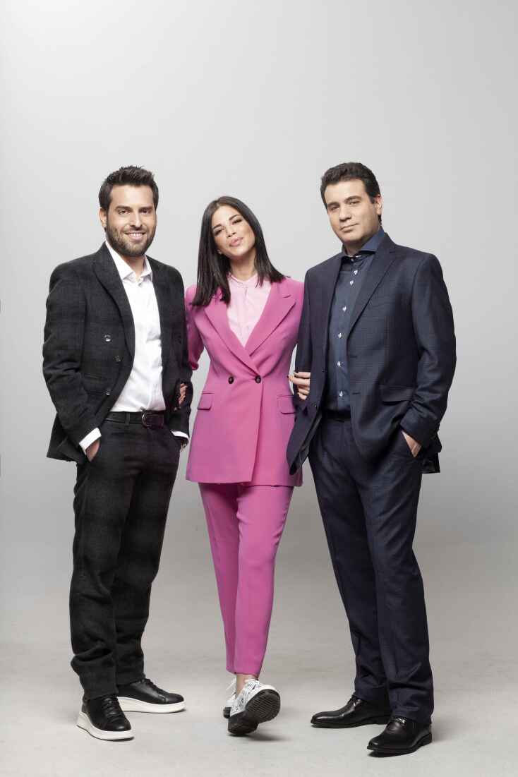 Οι παρουσιαστές της εκπομπής Mega Magazino Θανάσης Φουσκίδης, Δάφνη Καραβοκύρη, Ανδρέας Παπαδόπουλος