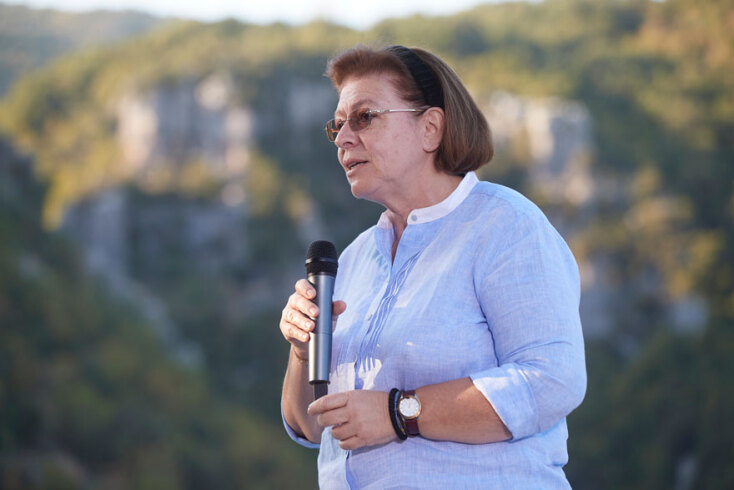 Λίνα Μενδώνη