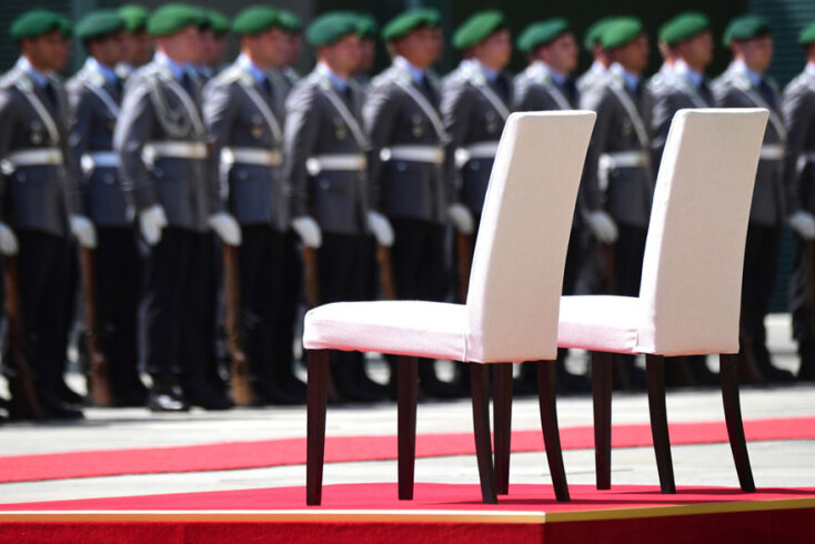 Καθιστή υποδέχτηκε την πρωθυπουργό της Δανίας η Άνγκελα Μέρκελ