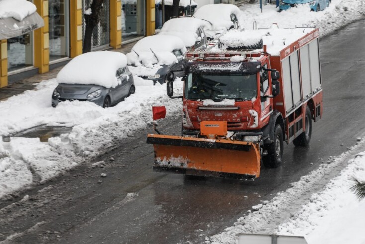 Εκχιονιστικό στη Λεωφόρο Μεσογείων