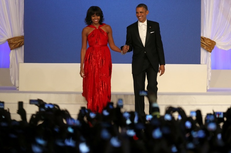 Ο πρώην Πρόεδρος των Η.Π.Α. Μπαράκ Ομπάμα και η σύζυγός του Μισέλ Ομπάμα, με δημιουργία Jason Wu