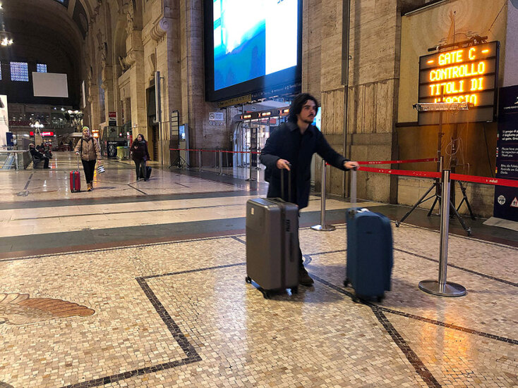 Κορωνοϊός στην Ιταλία: Έτρεχαν να προλάβουν την καραντίνα του κορωνοϊού κάτοικοι στο Μιλάνο