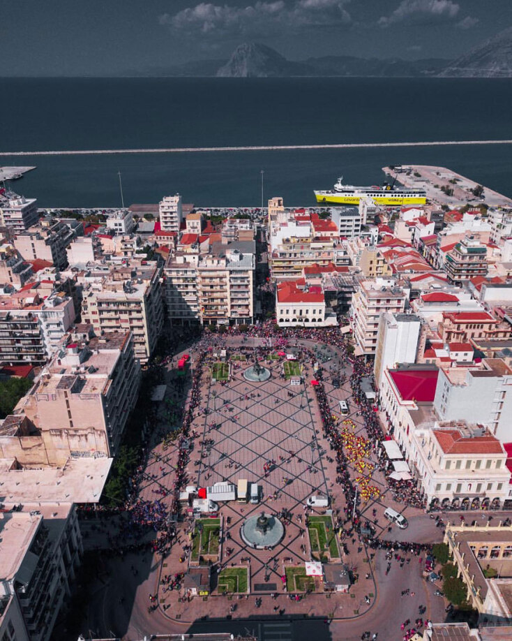 Πατρινό καρναβάλι ©Γιώργος Μητρόπουλος (@g_mitropoulos_ )