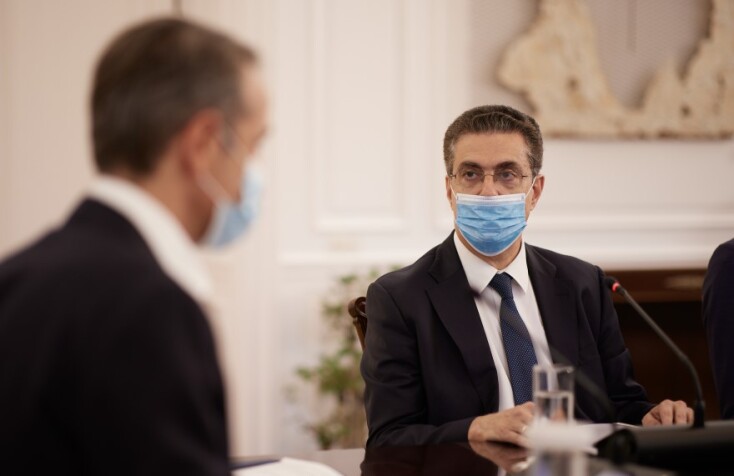 Ο Κυριάκος Μητσοτάκης με τον Πρόεδρο της Επιτροπής, Λίνο - Αλέξανδρο Σισιλιάνο © Eurokinissi/ΓΡΑΦΕΙΟ ΤΥΠΟΥ ΠΡΩΘΥΠΟΥΡΓΟΥ