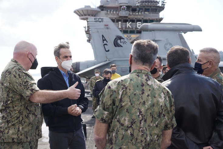 Στο αεροπλανοφόρο Eisenhower ο Κυριάκος Μητσοτάκης 