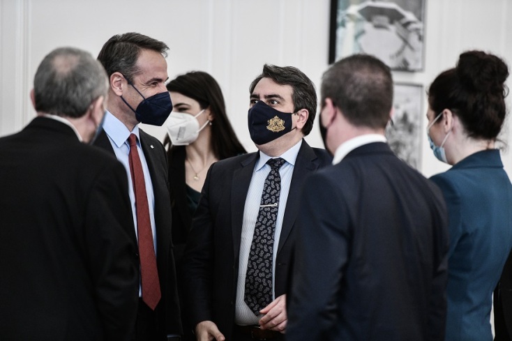 Συνάντηση του Πρωθυπουργού Κυριάκου Μητσοτάκη με υπουργική αντιπροσωπεία από τη Βουλγαρία