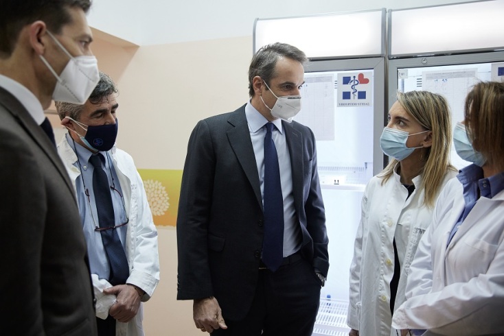Επίσκεψη του Πρωθυπουργού Κυριάκου Μητσοτάκη στο Εμβολιαστικό Κέντρο Πατησίων