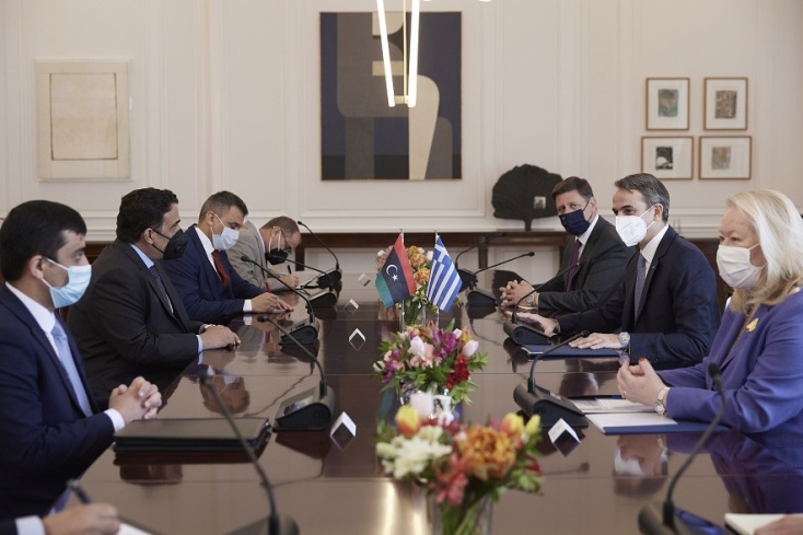 O πρωθυπουργός Κυριάκος Μητσοτάκης με τον πρόεδρο του Προεδρικού Συμβουλίου της Λιβύης 