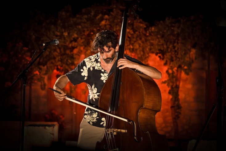 Ο κοντραμπασίστας Μιχάλης Καλκάνης