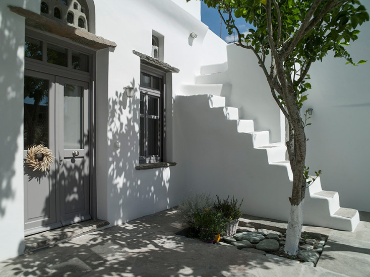 Tutti Βlu Tinos Living Space