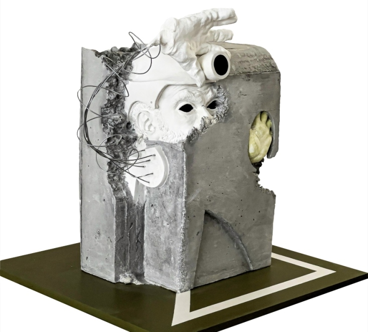 Γλυπτό του Νίκου Μόσχου στον Πύργο Μπαζαίου στη Νάξο