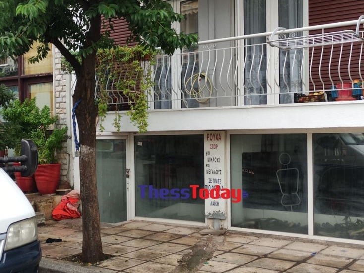 ΘΕΣΣΑΛΟΝΙΚΗPRESS Κορδελιό: Προσγειώθηκε πάνω σε άνθρωπο το 6χρονο που έπεσε από μπαλκόνι