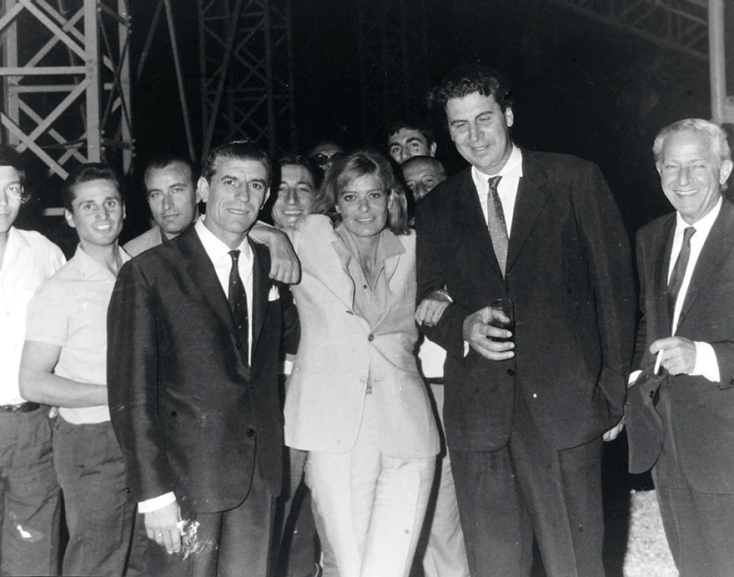 Γρηγόρης Μπιθικώτσης, Μίκης Θεοδωράκης, Μελίνα Μερκούρη, Ζιλ Ντασέν 