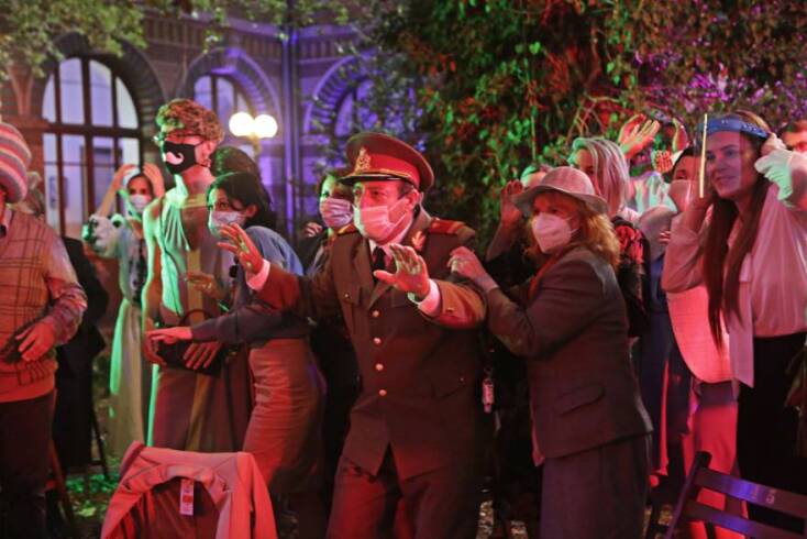 Σκηνή από την ταινια «Ατυχές πήδημα ή παλαβό πορνό (Bad Luck Banging or Loony Porn)» του Ράντου Ζούντε