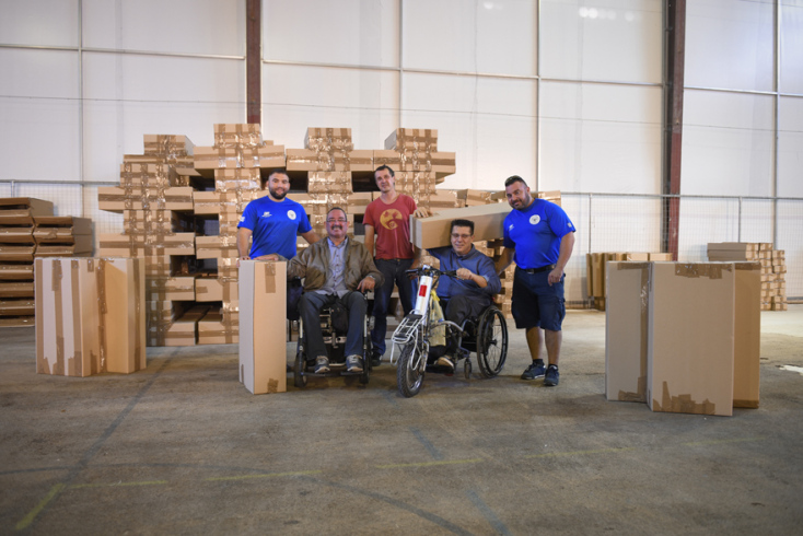 Έχοντας κατακτήσει περισσότερες από 150 πόλεις και στις 5 Ηπείρους, ο διεθνούς φήμης καλλιτέχνης Olivier Grossetête βρέθηκε και στην Ελλάδα επιλέγοντας την πόλη της Ελευσίνας, στο πλαίσιο των εκδηλώσεων της Πολιτιστικής Πρωτεύουσας της Ευρώπης Ελευσίνα 20