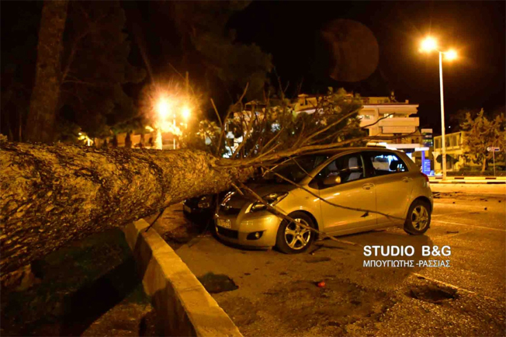 nafplio-car.jpg