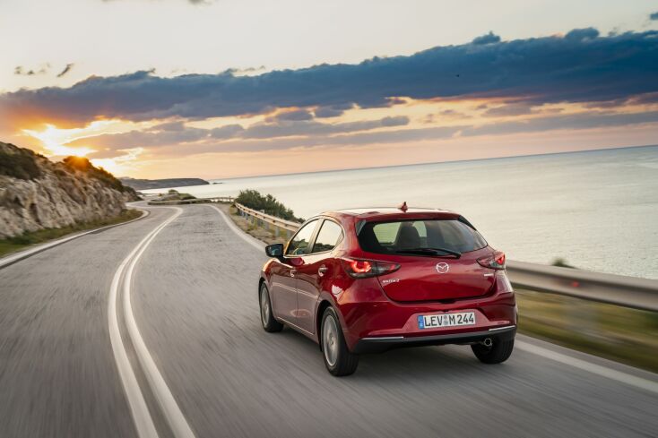 neo_mazda_2_3.jpg