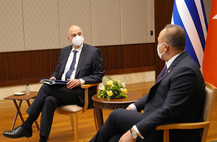 «Σύγκρουση» on air Δένδια - Τσαβούσογλου για Αιγαίο, Ανατολική Μεσόγειο, μουσουλμανική μειονότητα στη Θράκη και αποστρατικοποίηση νησιών