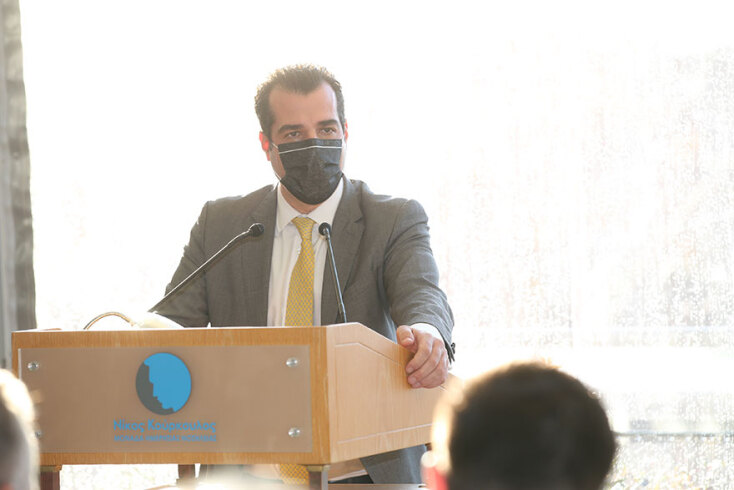 Ο Θάνος Πλεύρης σε ομιλία του στα εγκαίνια της Μονάδας Ημερήσιας Νοσηλείας «Νίκος Κούρκουλος» στη Θεσσαλονίκη